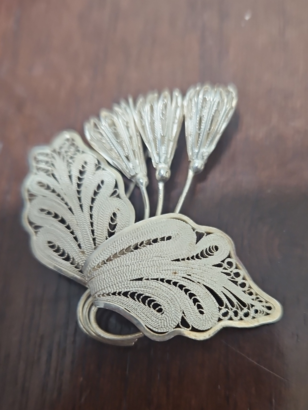 Filigree Floral Brooch in Silver Like New